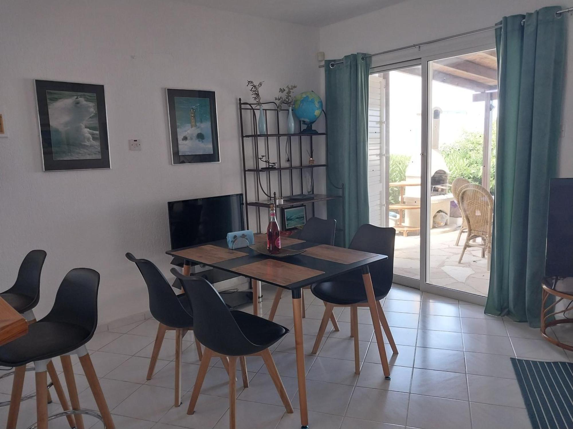 Villa Margo By The Sea Paphos
