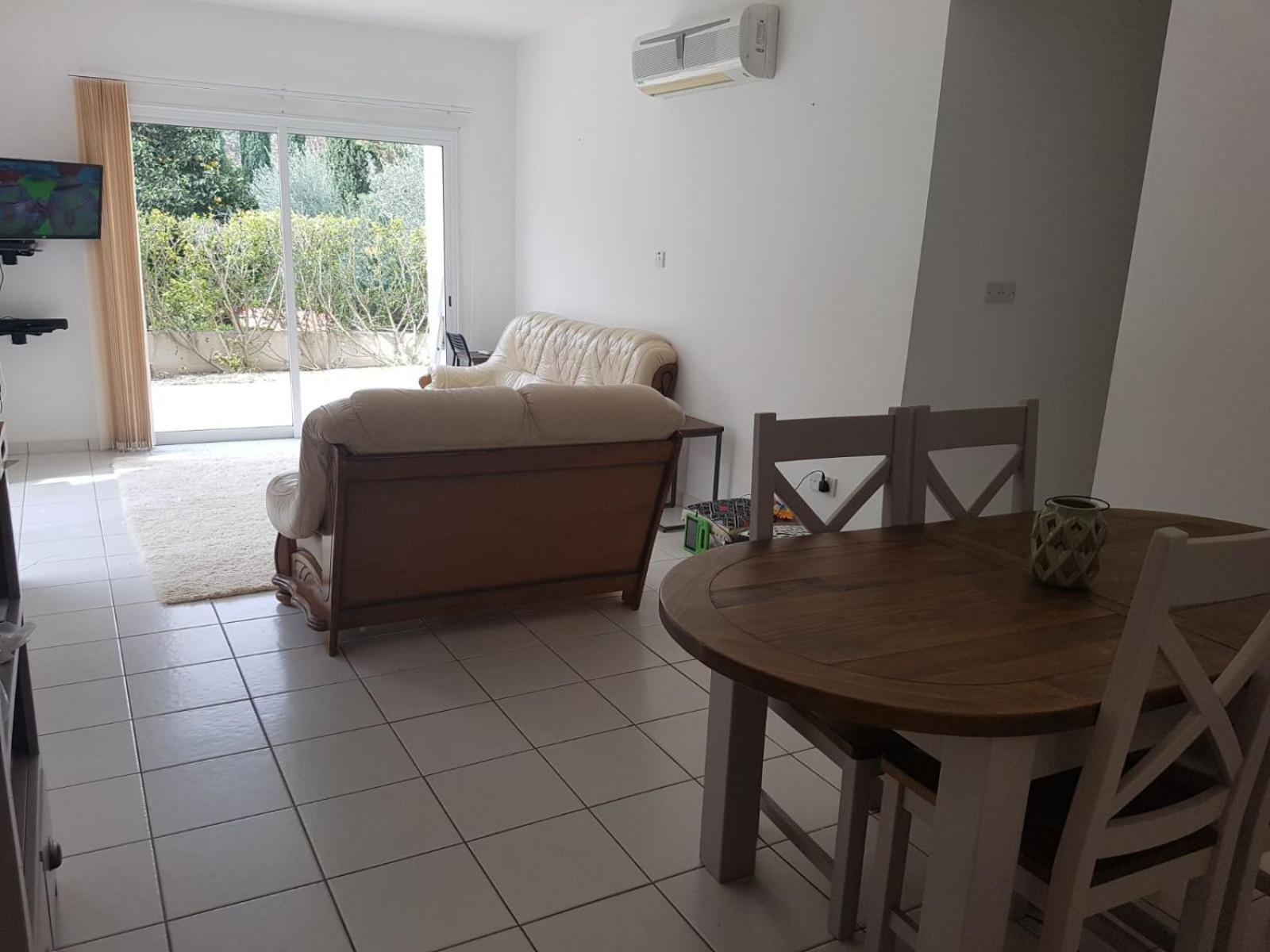 Lovely Garden Apartment Paphos