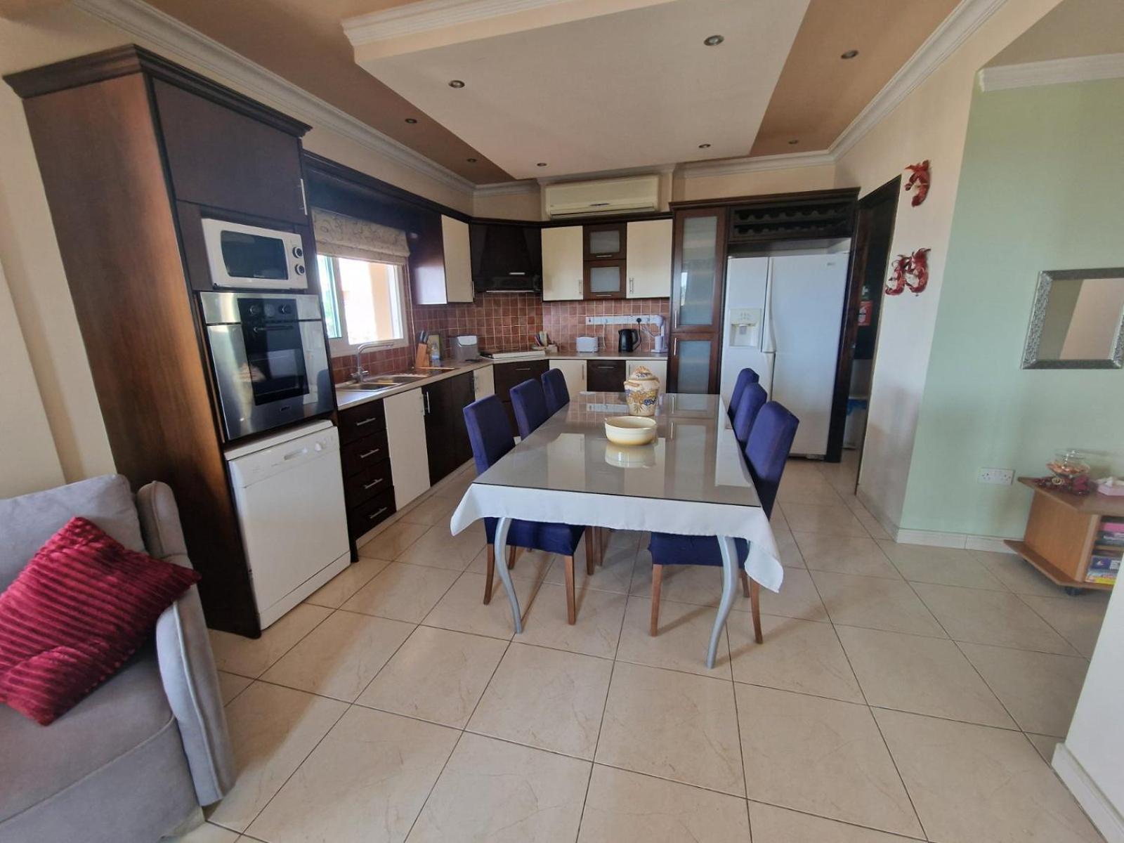 Family House Villa