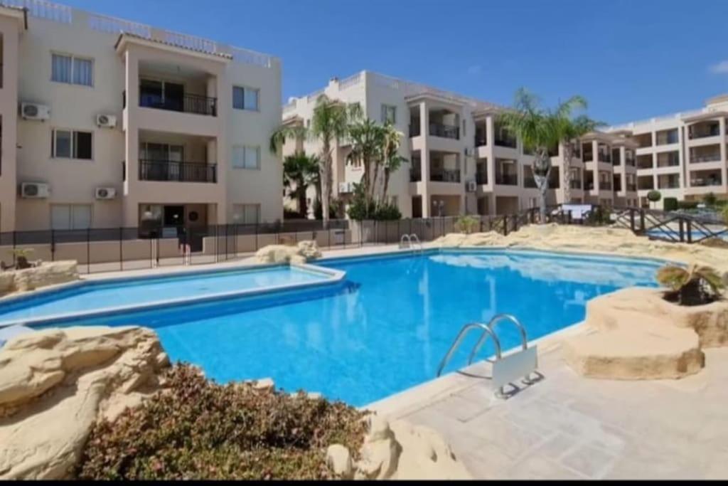 Johnny's Place * Paphos