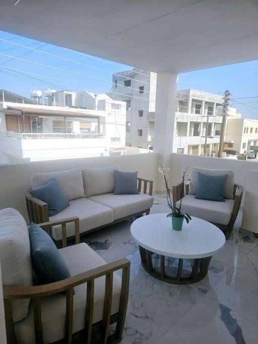 Deluxe Paphos