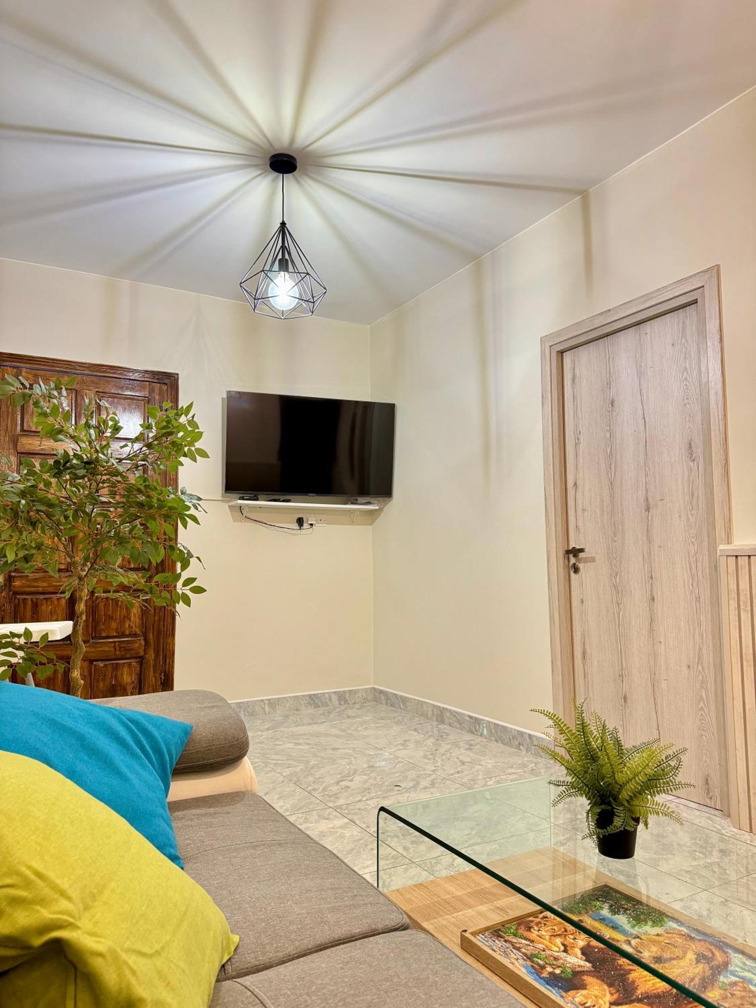Dub House * Paphos