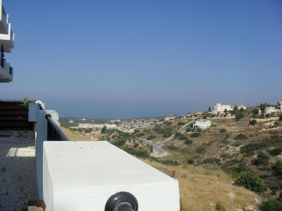 2 Bed Mountains And Costal Views With Pool * Paphos