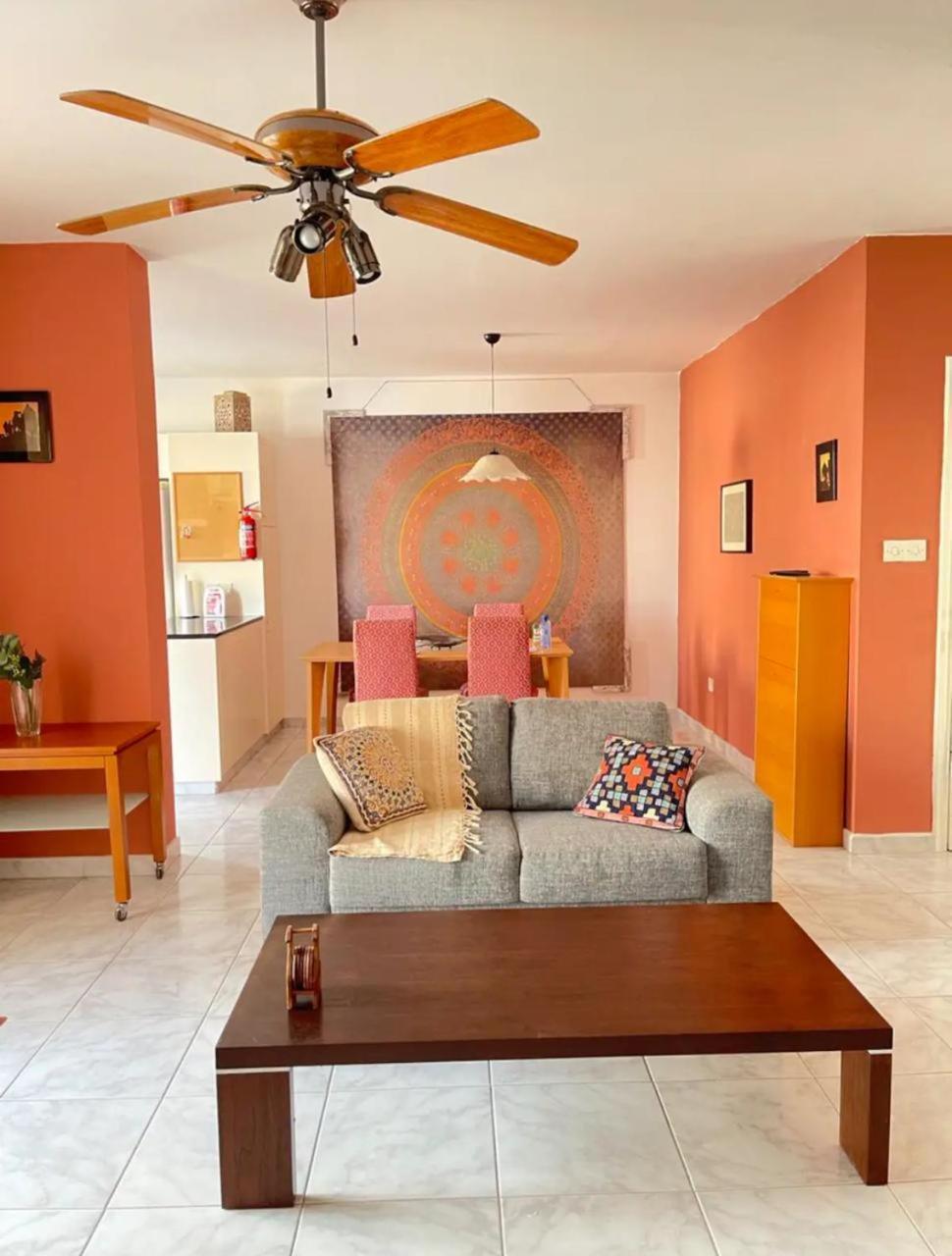 Pafia A Apartment
