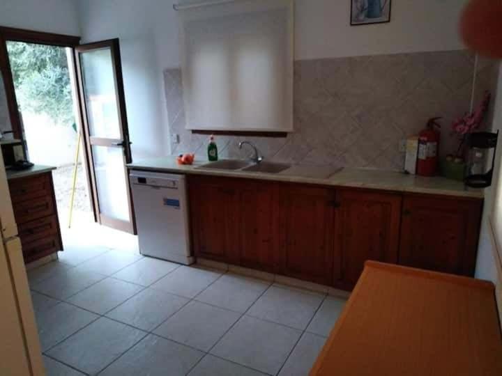 Andros Sol 1.7km From Coral Bay Area Villa Paphos