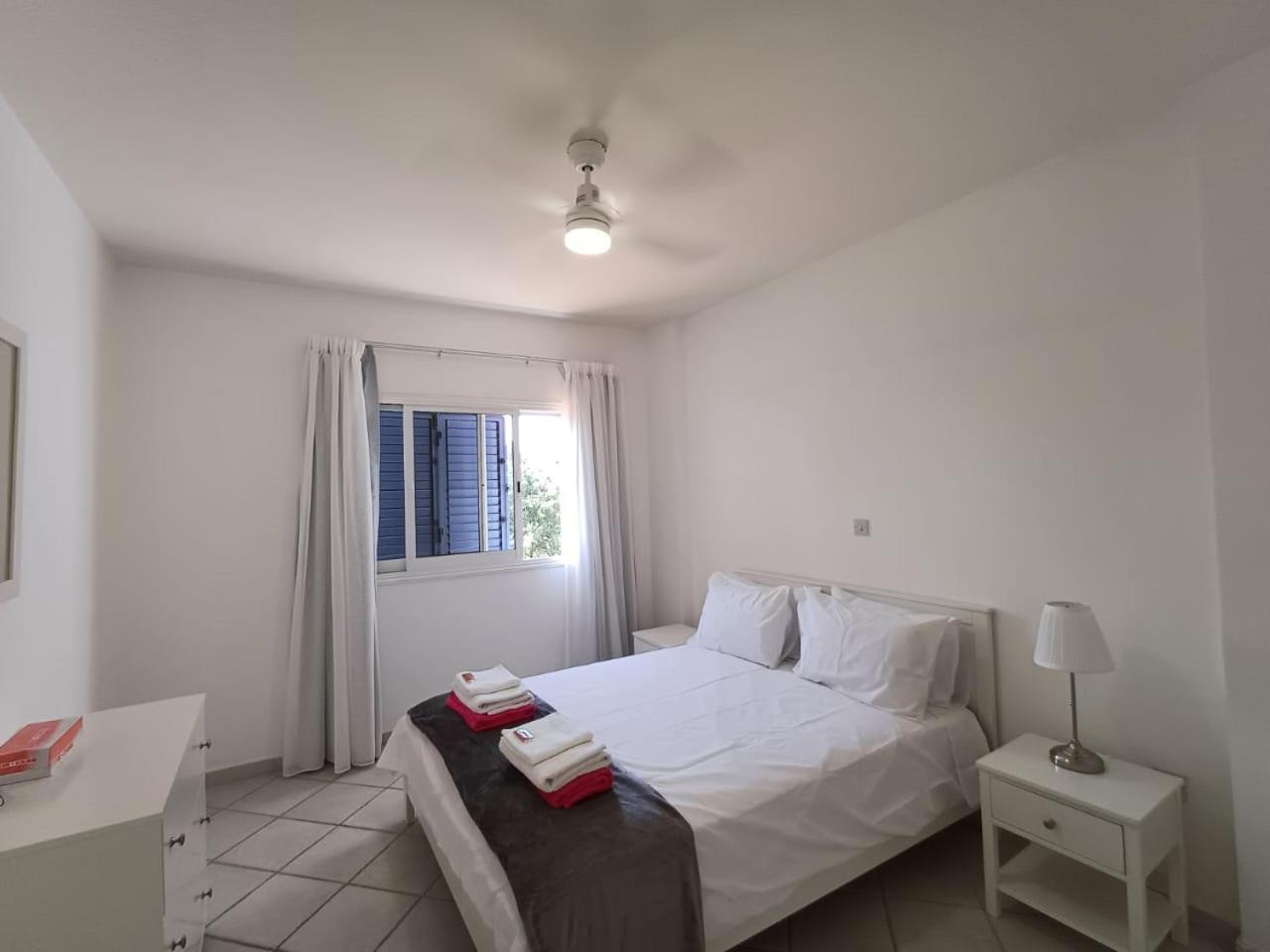 Apartment Paradise Gardens - Superb Large 3 Bed 2 Bath Paphos