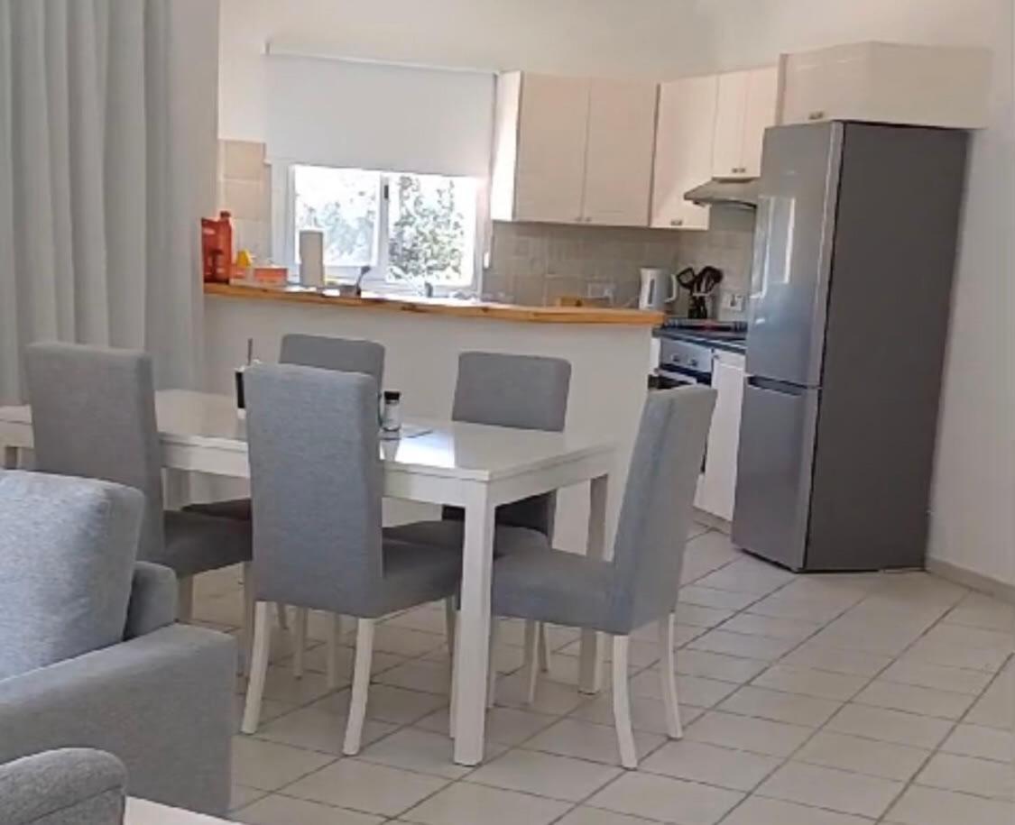 Paradise Gardens - Superb Large 3 Bed 2 Bath