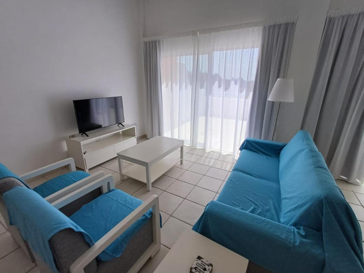 Paradise Gardens - Superb Large 3 Bed 2 Bath