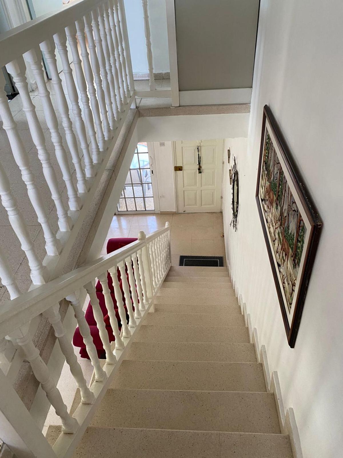Three Bedroom With Fireplace And Piano *