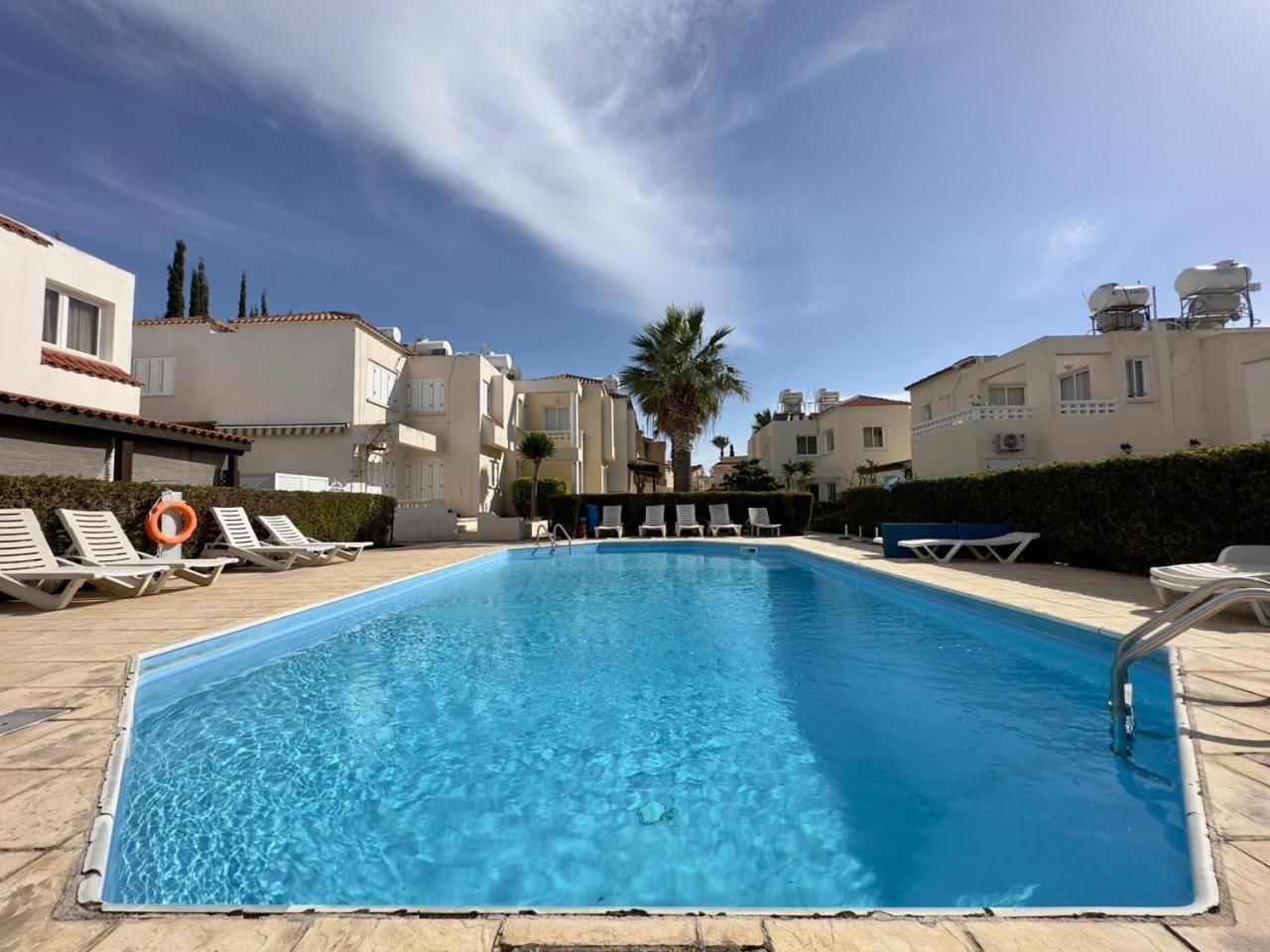 Cozy Nerina At Harbour Ferienhaus Paphos