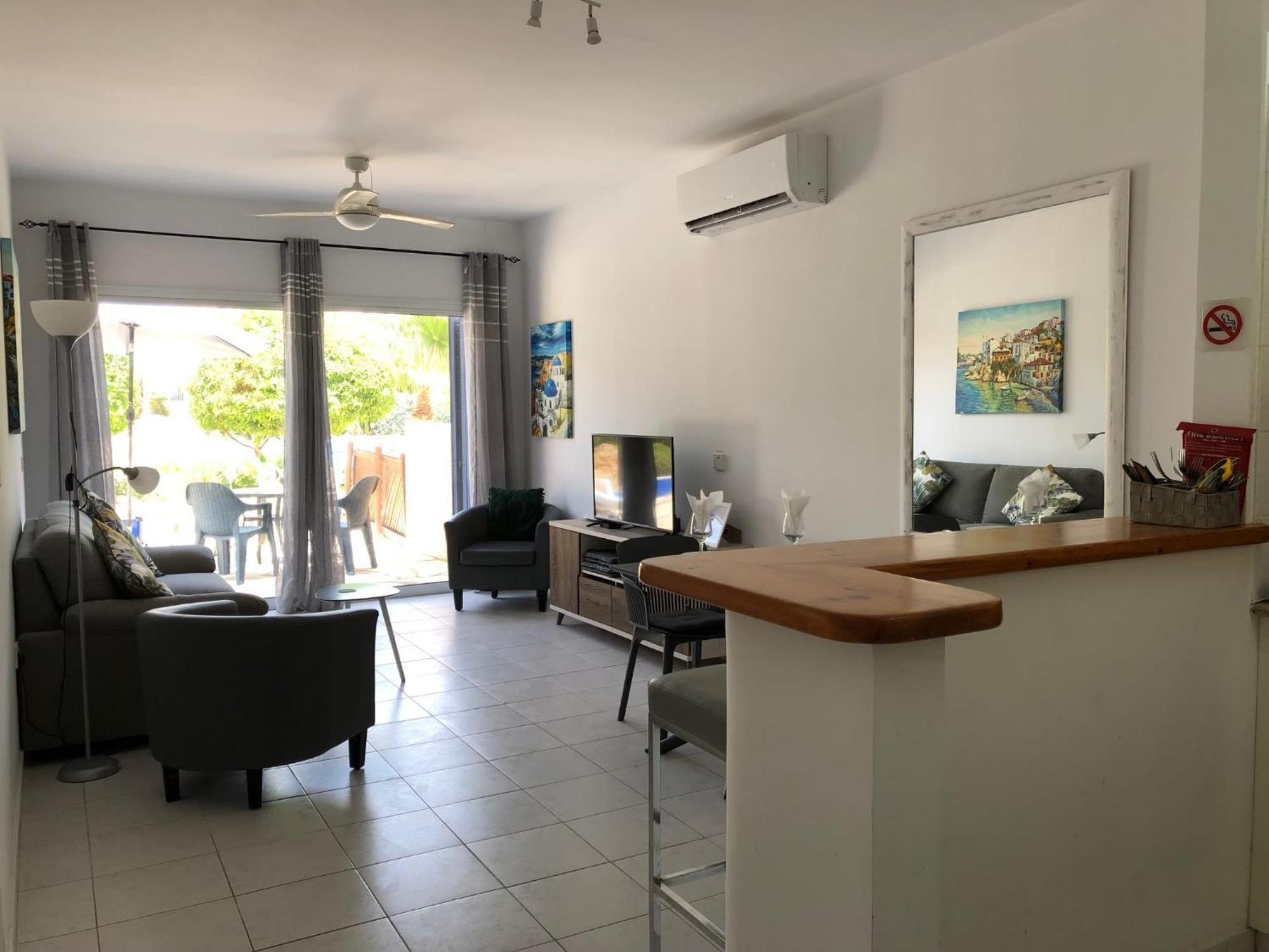 Apartment Stylish 1 Bedroom In Limnaria Gardens *