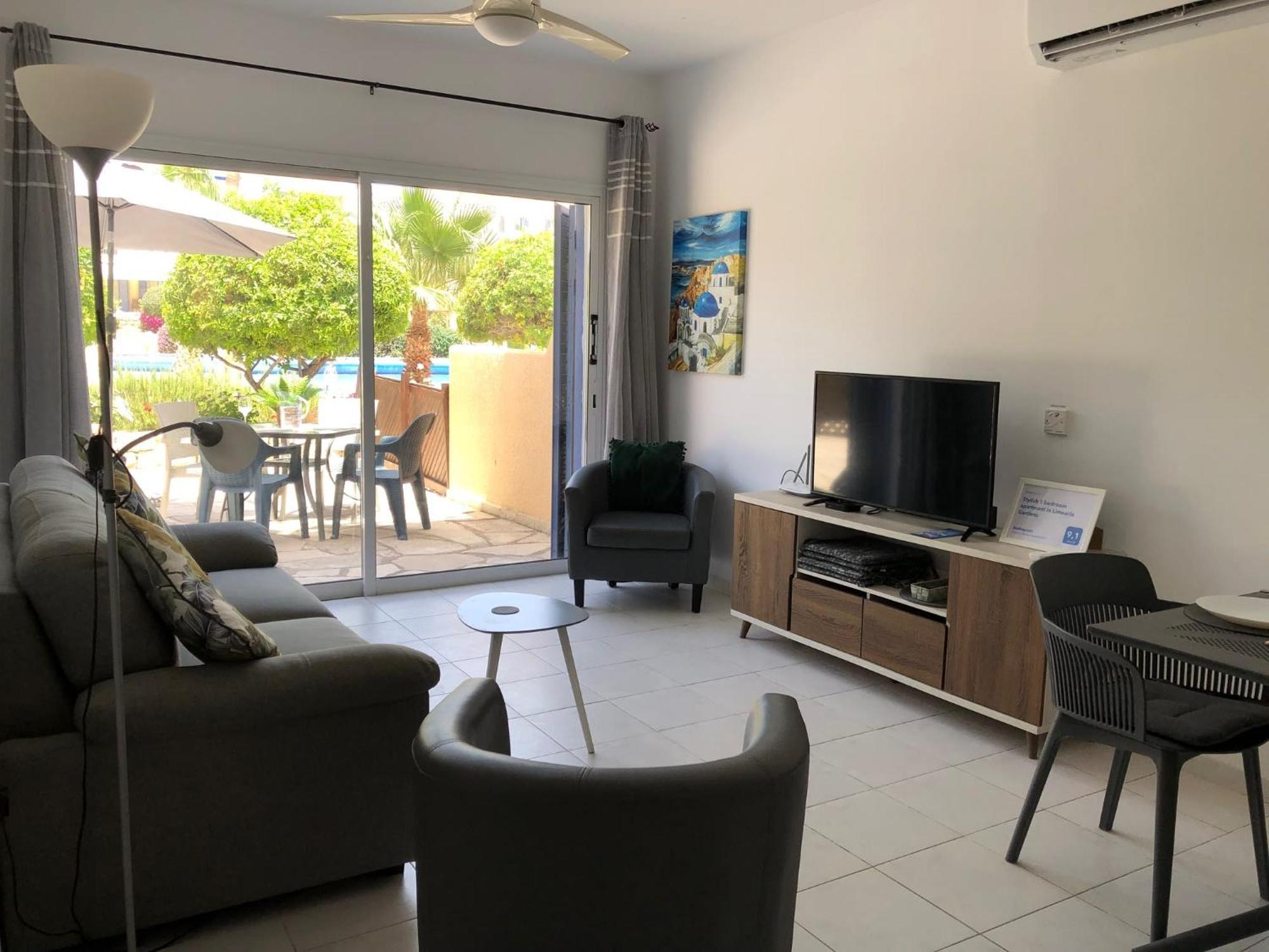 Stylish 1 Bedroom In Limnaria Gardens