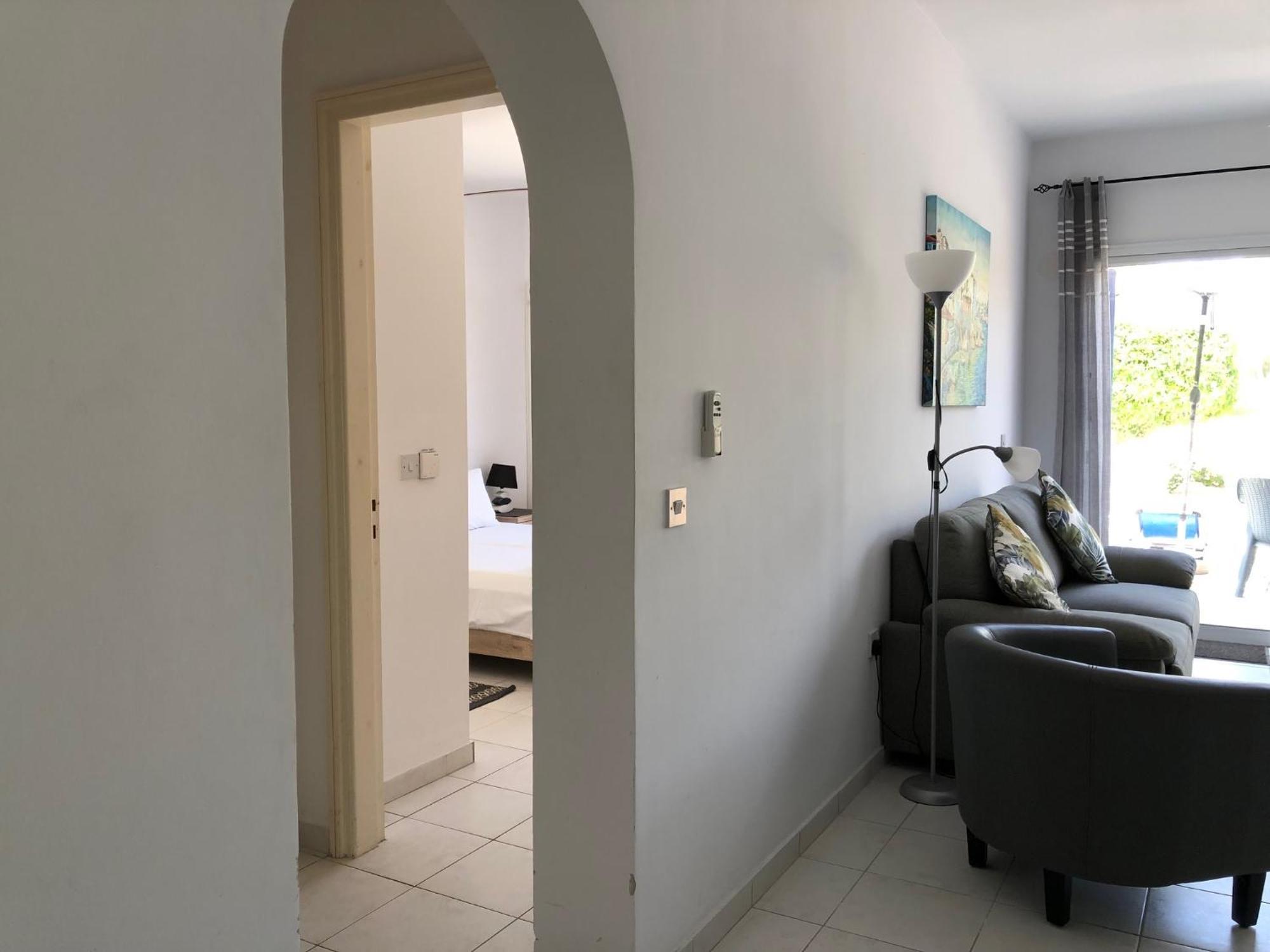 Stylish 1 Bedroom In Limnaria Gardens Apartment *
