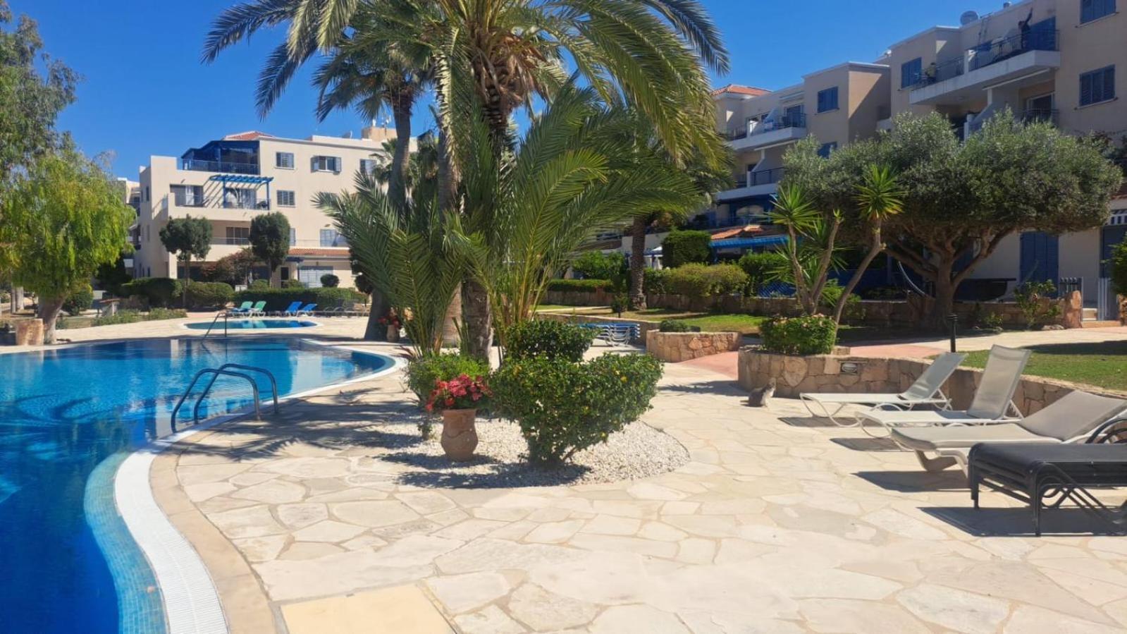 Apartment Kings Palace - Spacious 2-bed With Sea Views And Large Patio *