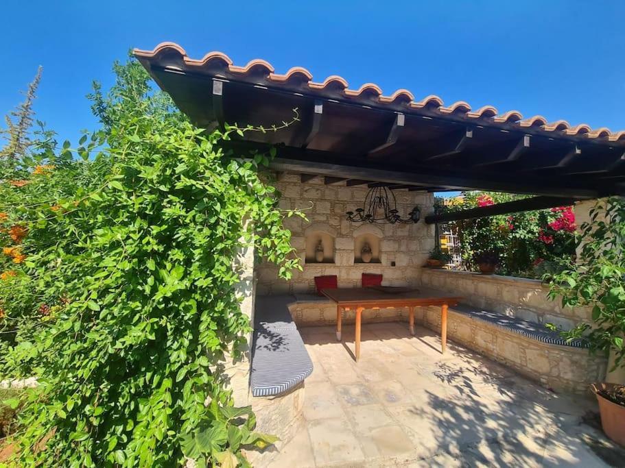 Holiday home Ivi's House Giolou