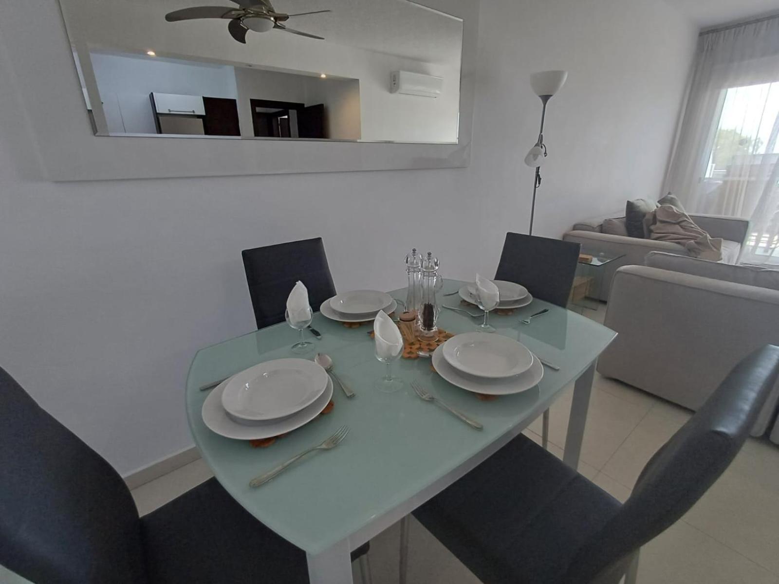 Kings Palace - Elegant 2 Bed Sea Facing