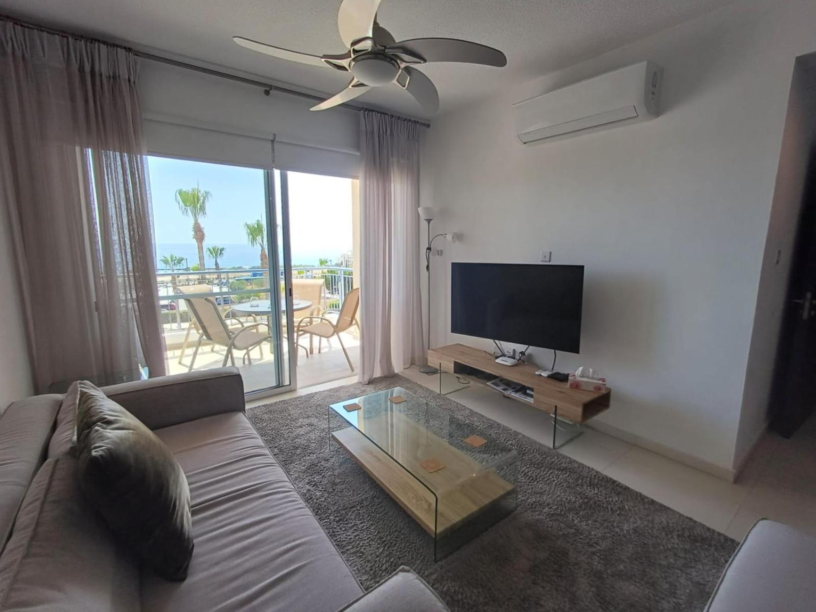 Kings Palace - Elegant 2 Bed Sea Facing Apartment *