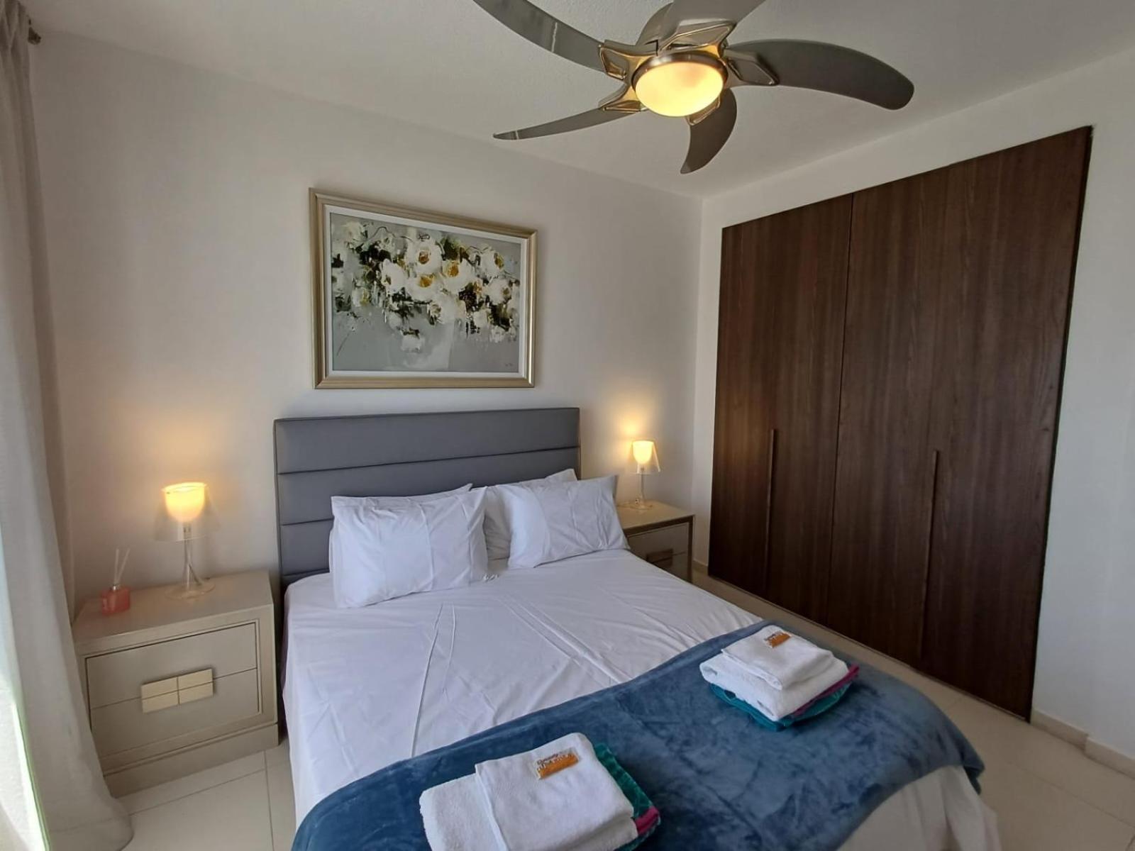 Apartment Kings Palace - Elegant 2 Bed Sea Facing *