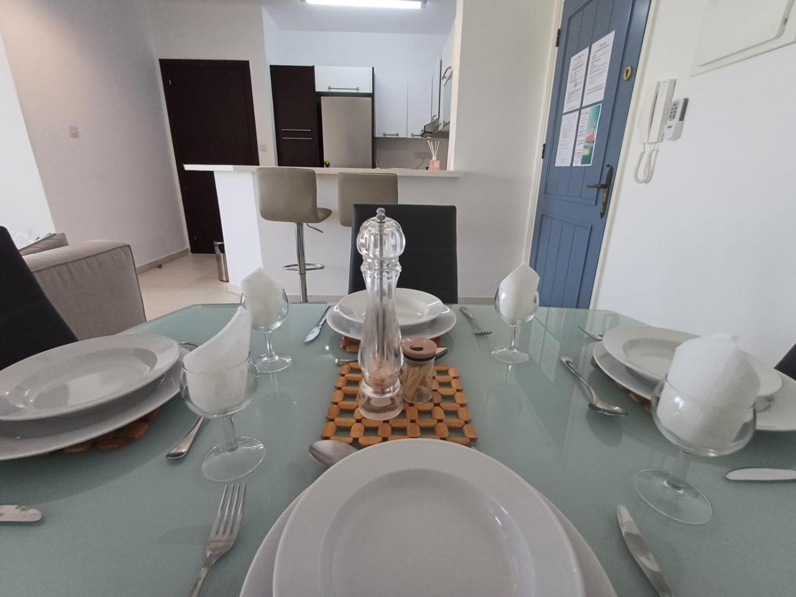 Apartment Kings Palace - Elegant 2 Bed Sea Facing