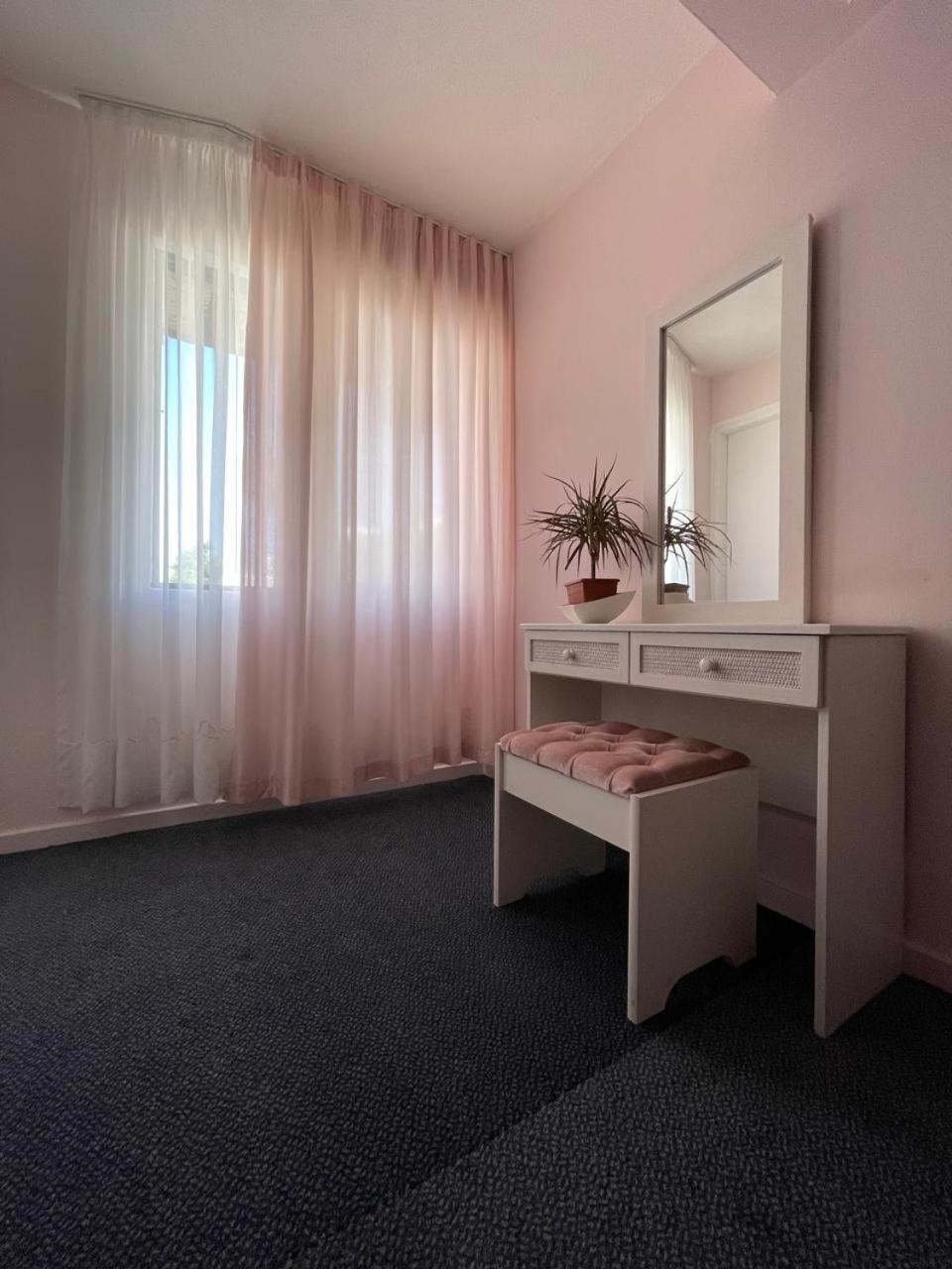 Hostel Premium Marina Paphos