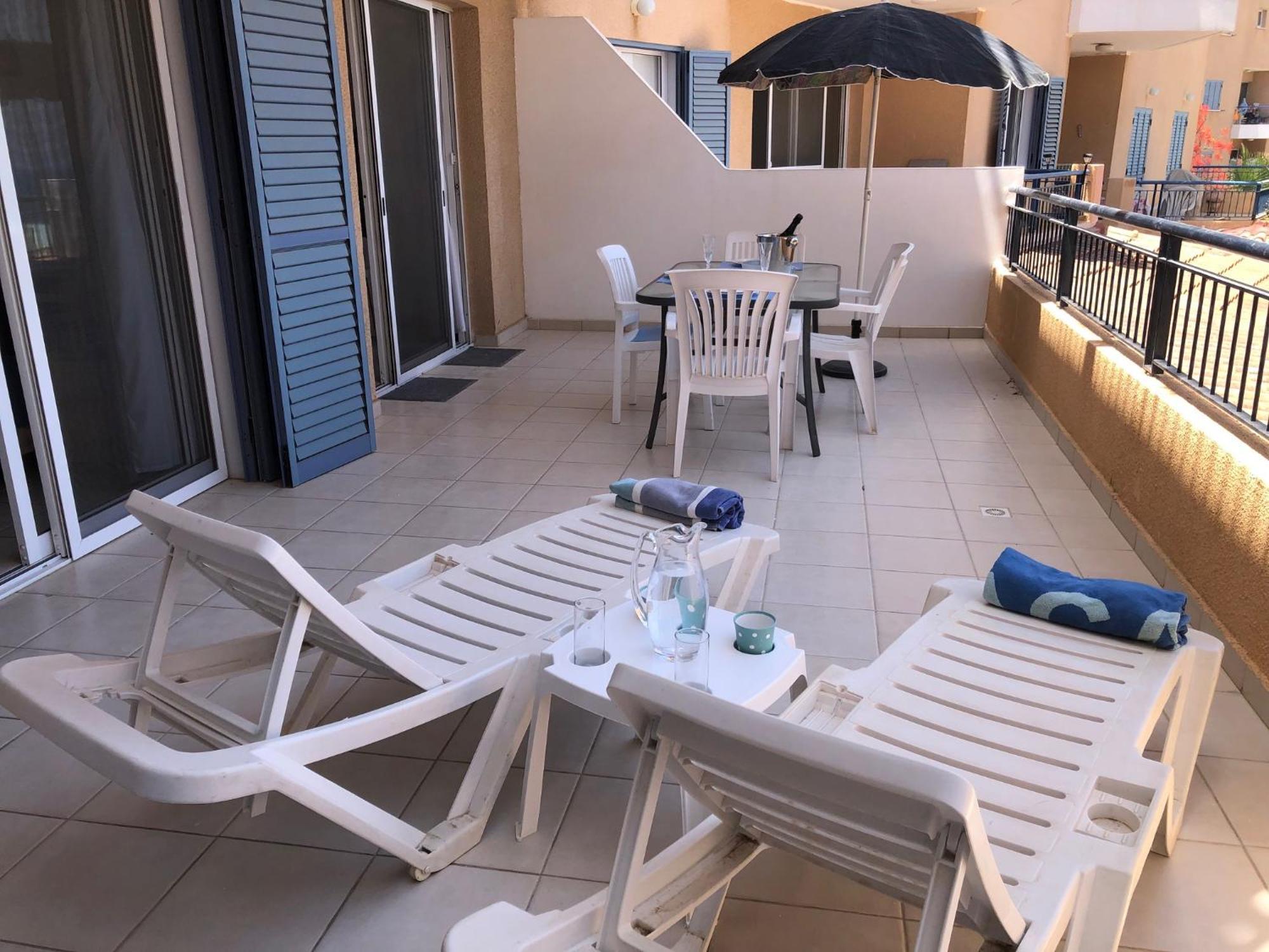 Kings Palace - Stylish 2 Bed With Sea Views *