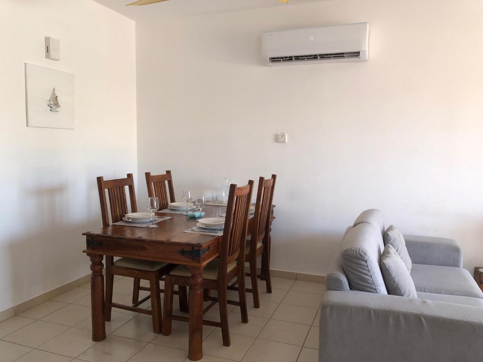 Kings Palace - Stylish 2 Bed With Sea Views * Paphos