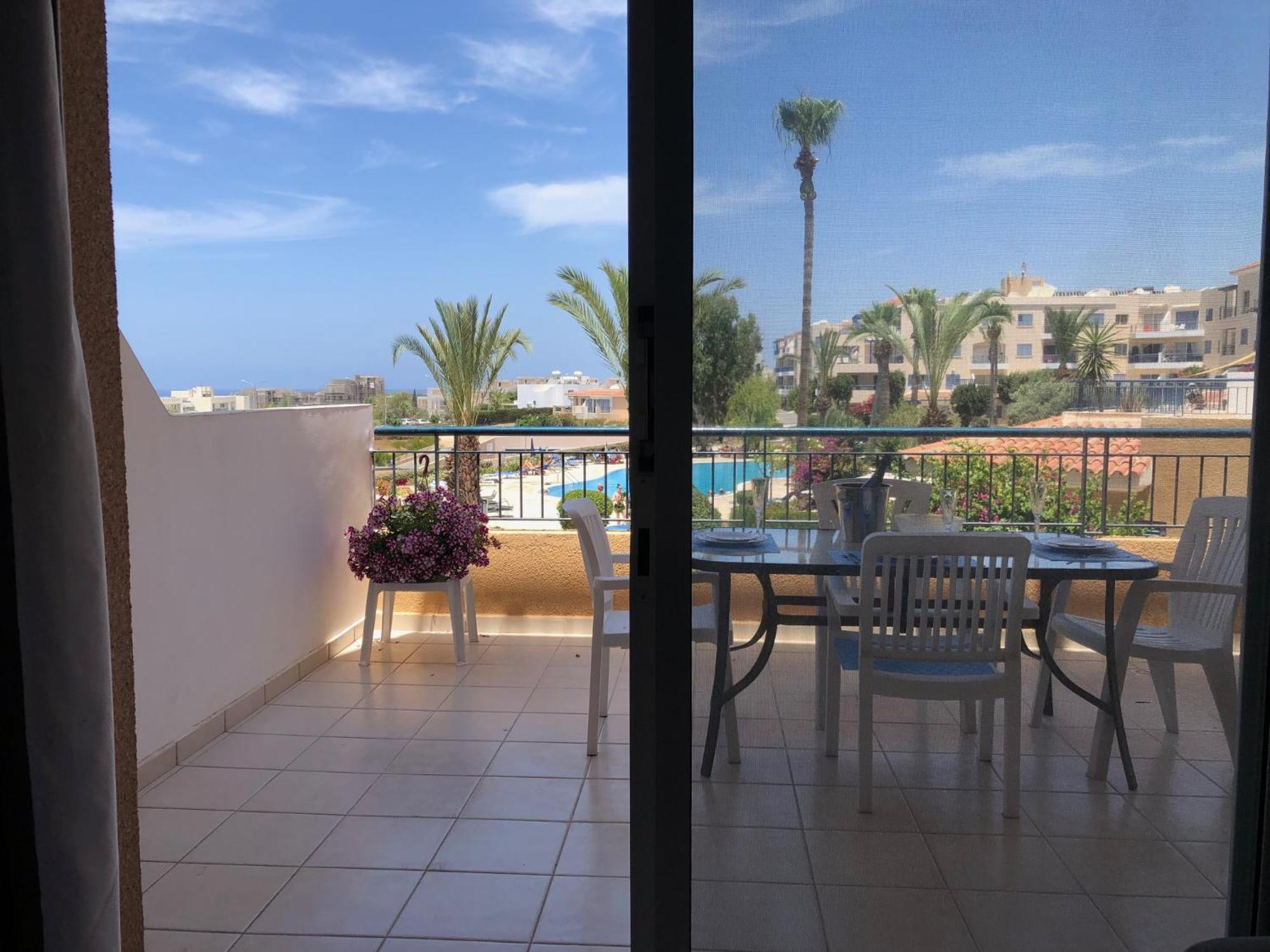 Kings Palace - Stylish 2 Bed With Sea Views Apartment