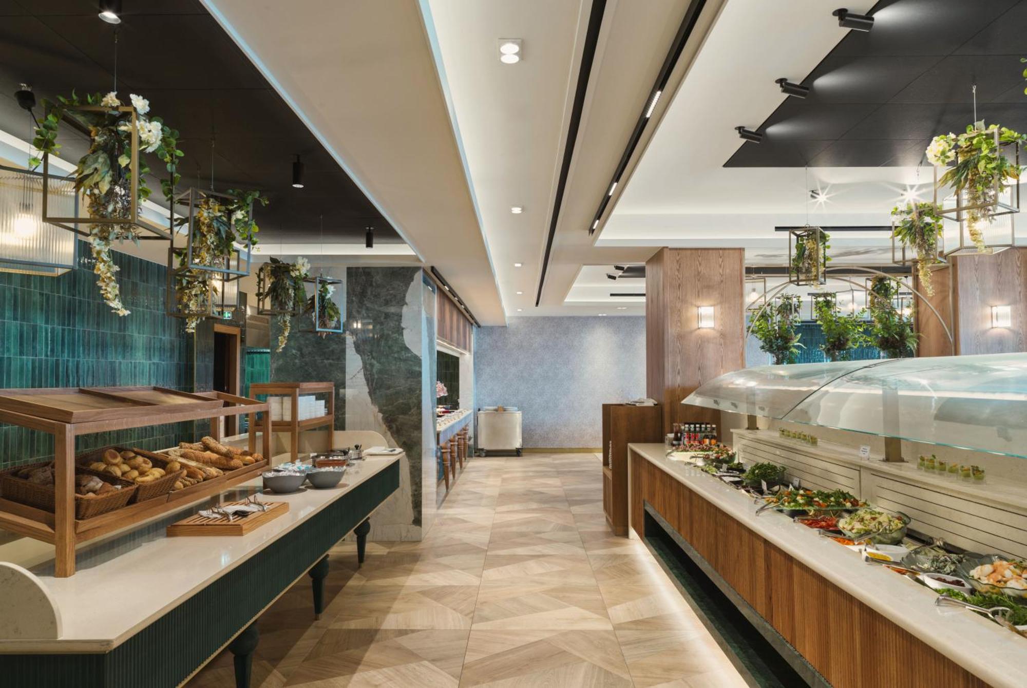 Alexander The Great Beach Hotel