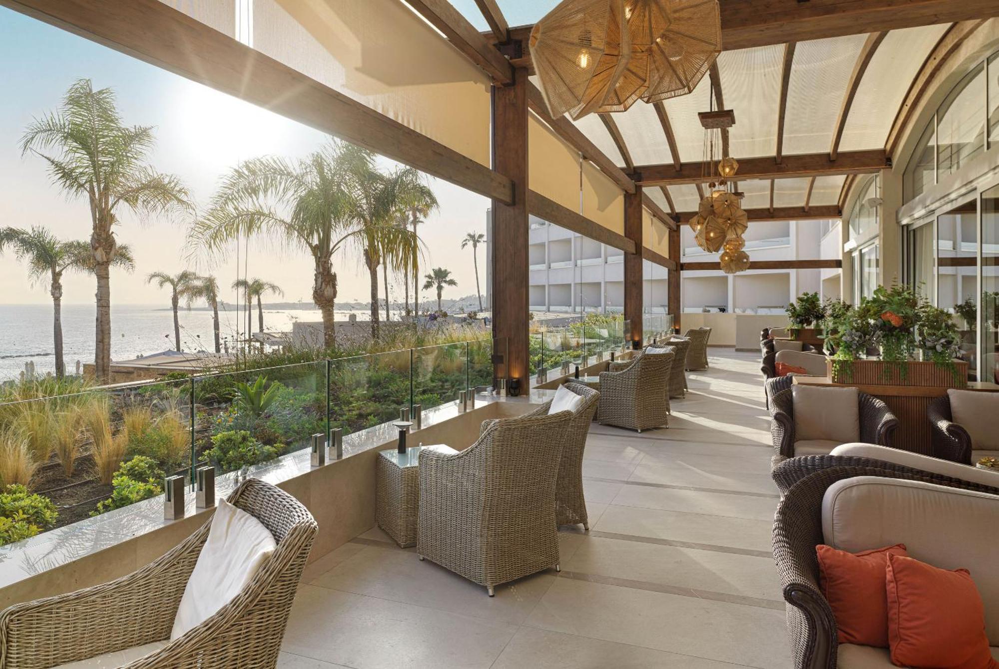 Alexander The Great Beach Hotel 4*