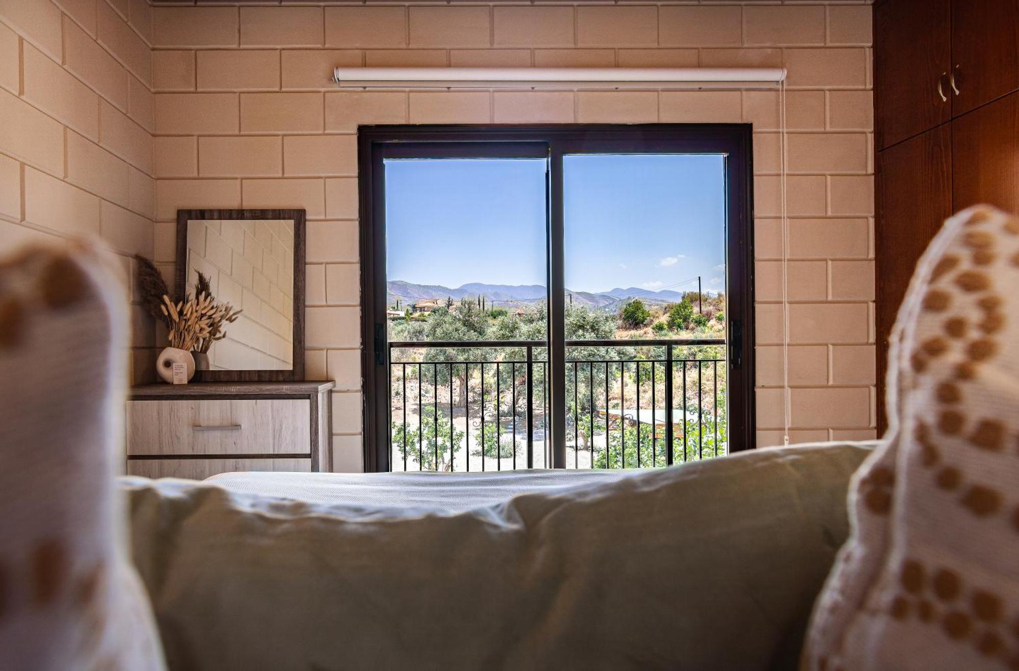 Phaedrus Living Argaka Zen Villa
