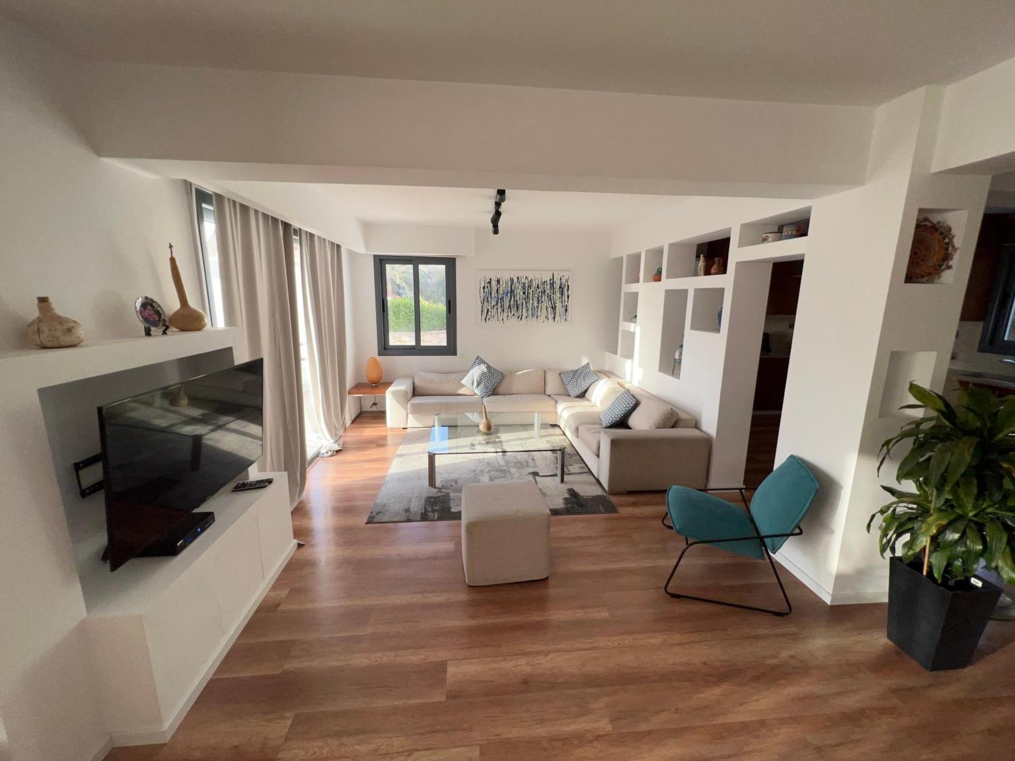Julipapas Gardens Apartment