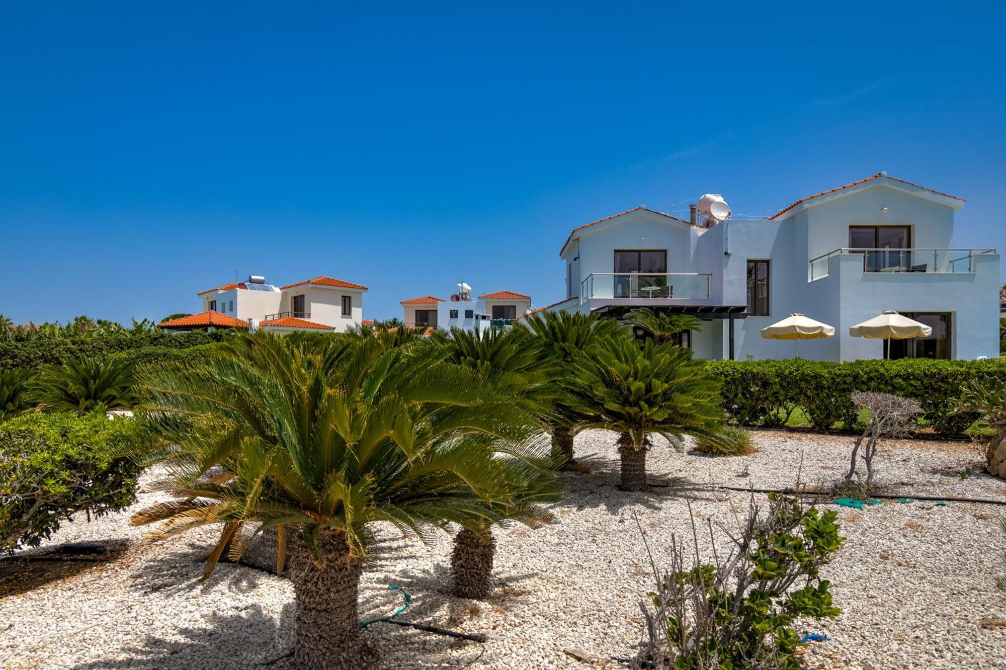 Platzia Villa *