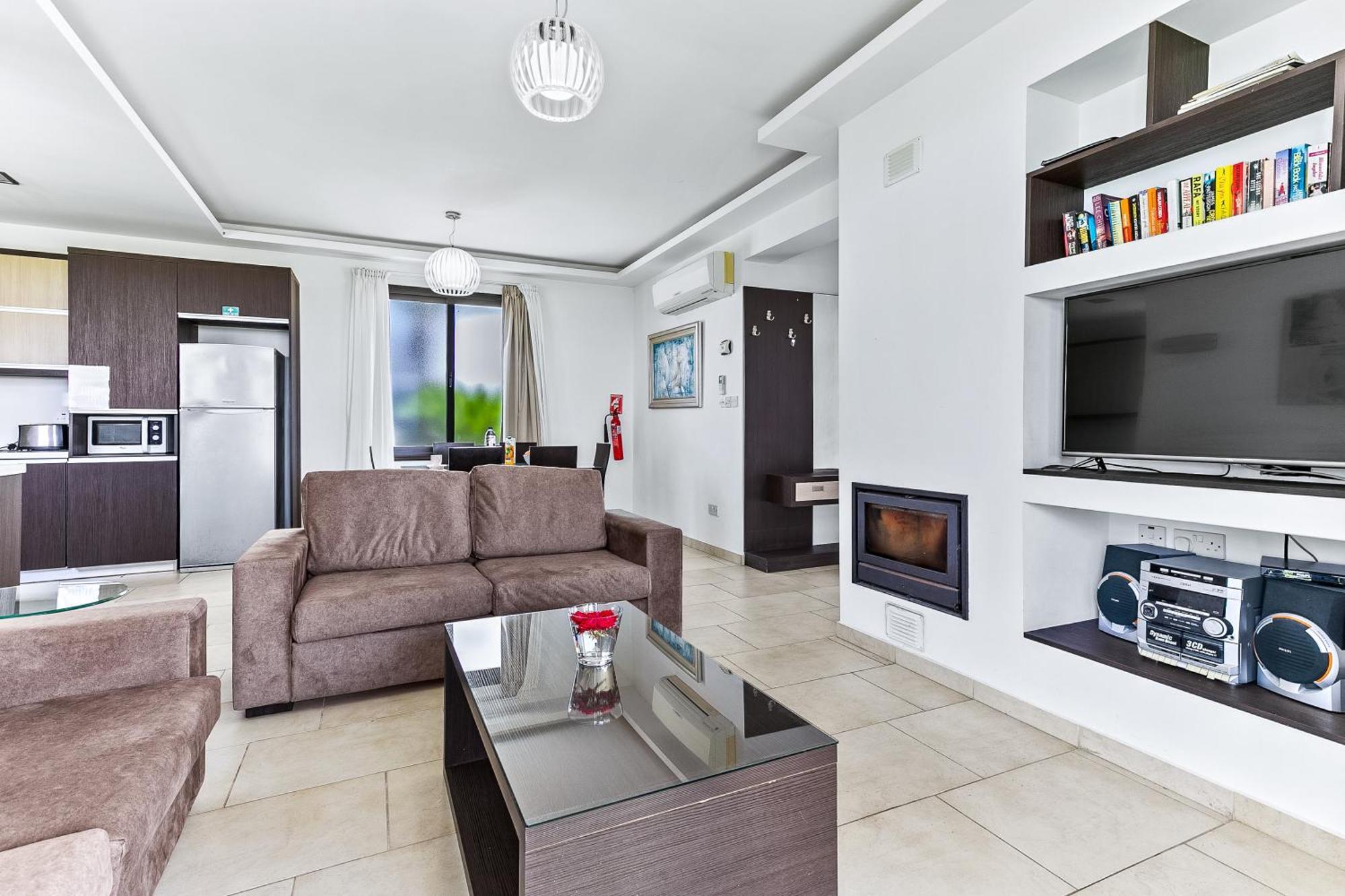 Platzia Villa *