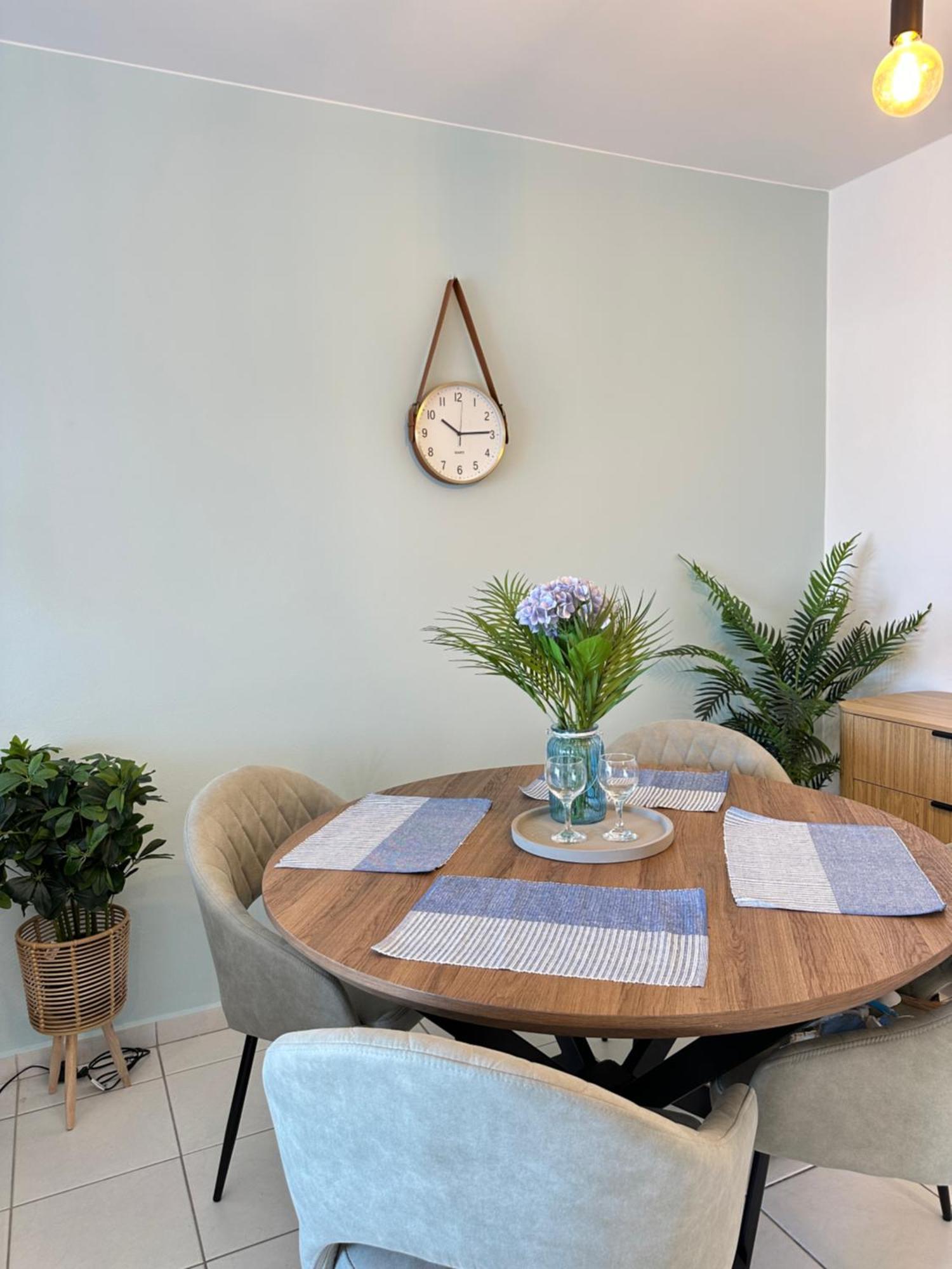 Apartment H&o Golden Sun *