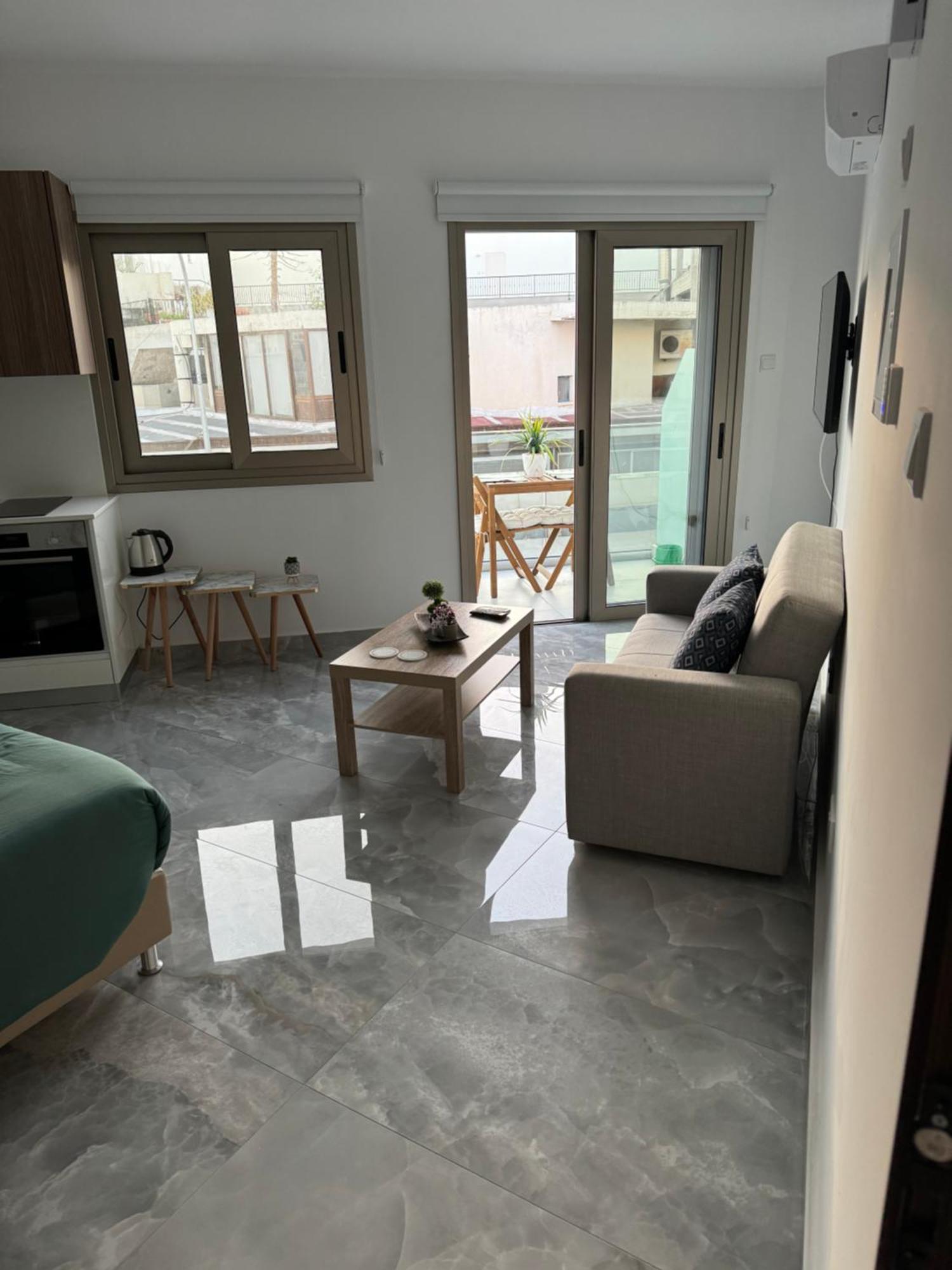 Apartment Beachside Light House Kato 82