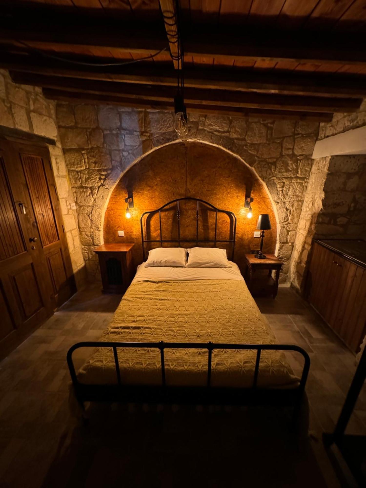 Country house Romanos *