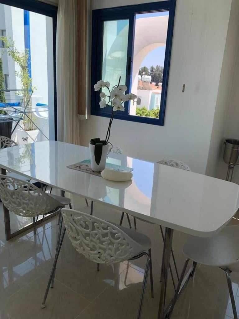 Modern 3 Bedroom Penthouse