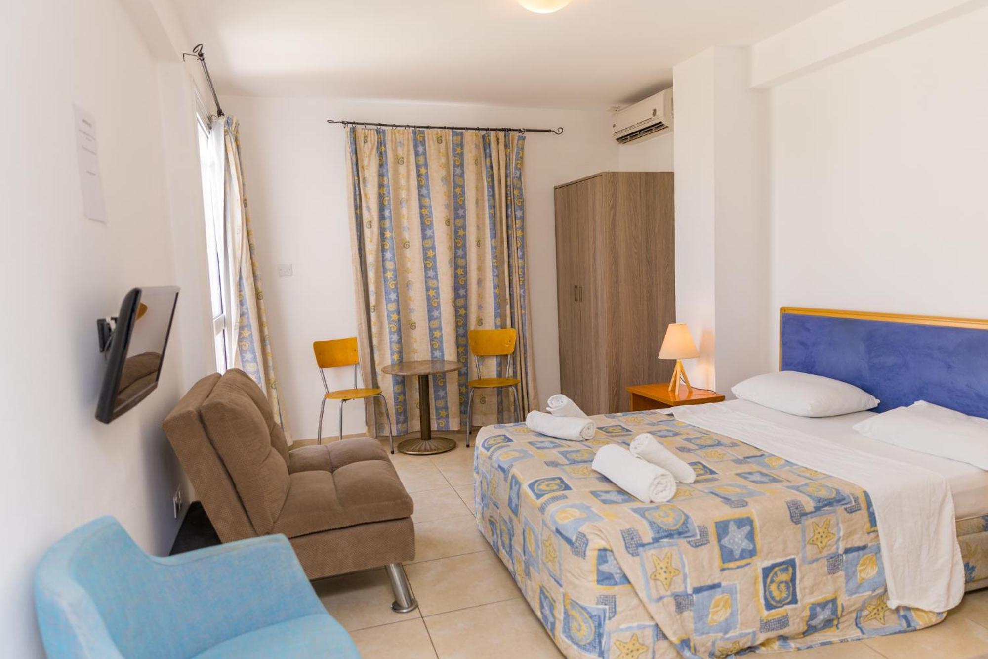 Aparthotel Alecos Paphos