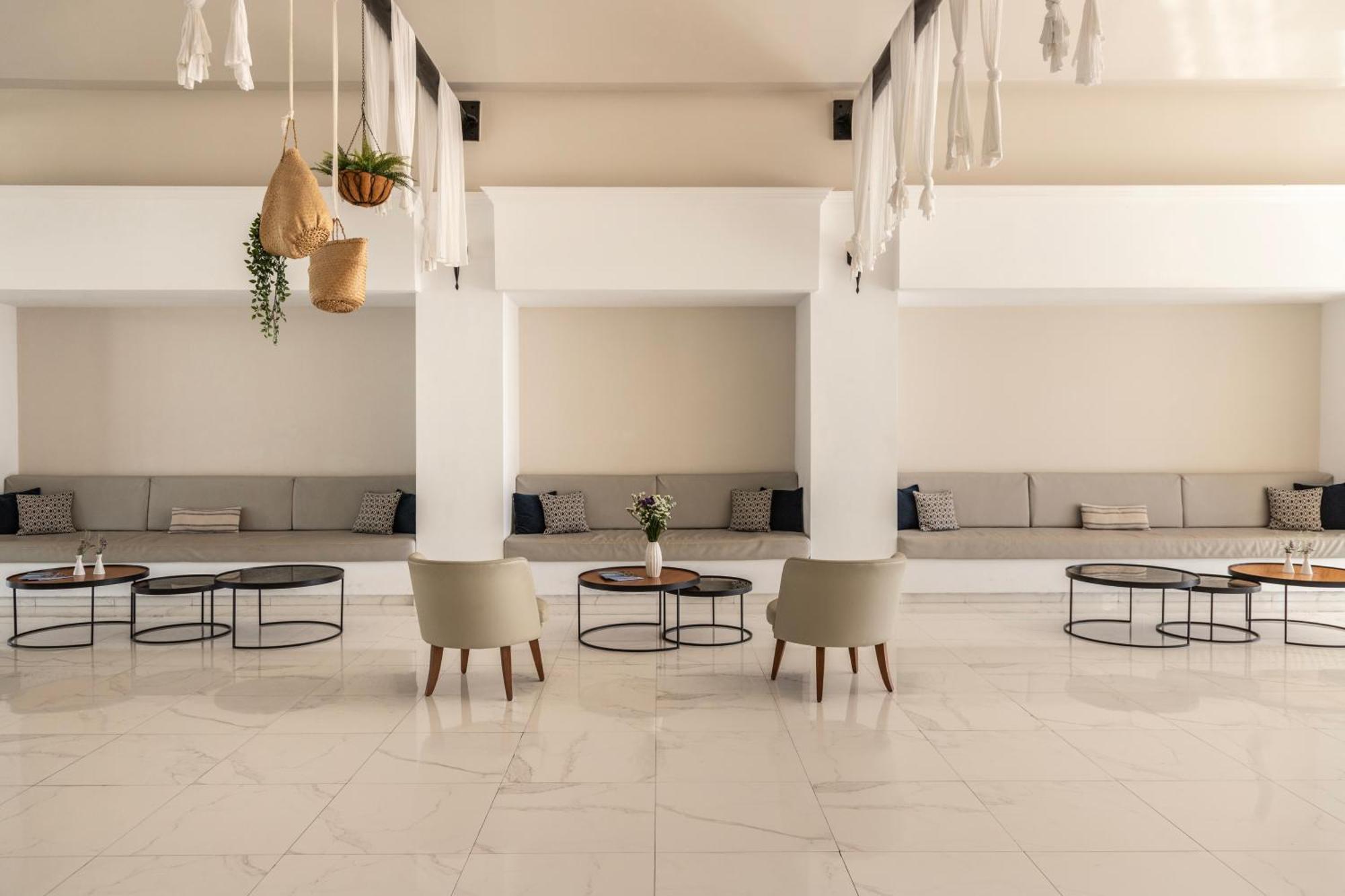 Louis Paphos Breeze Hotel Klorakas