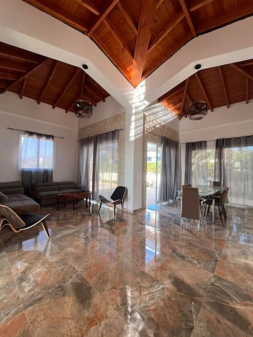 Pousada Queen Eyridiki Luxury 2 *
