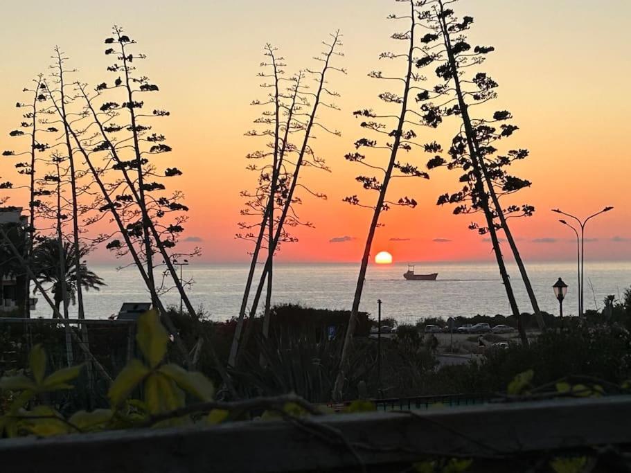Seaview With Garden & Pool * Paphos