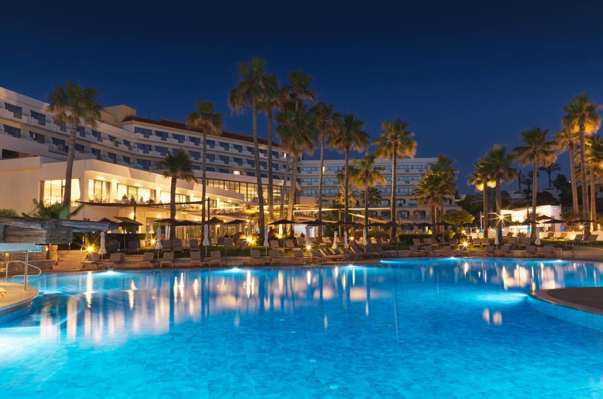 St George Beach & Spa (adults Only) Klorakas