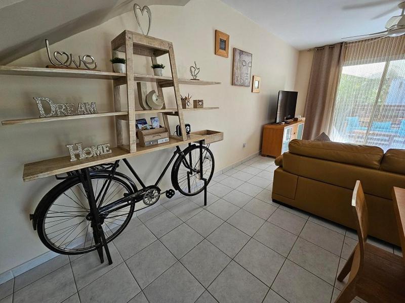 Iris Village Apartment *
