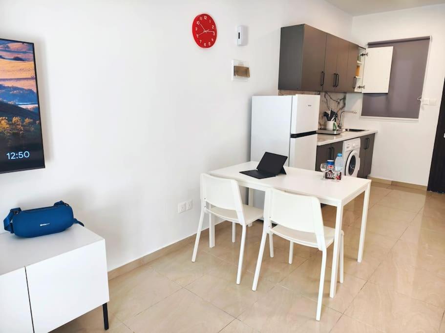 Cozy Near Harbor District 200 Mbits Xbox X Apartment Paphos