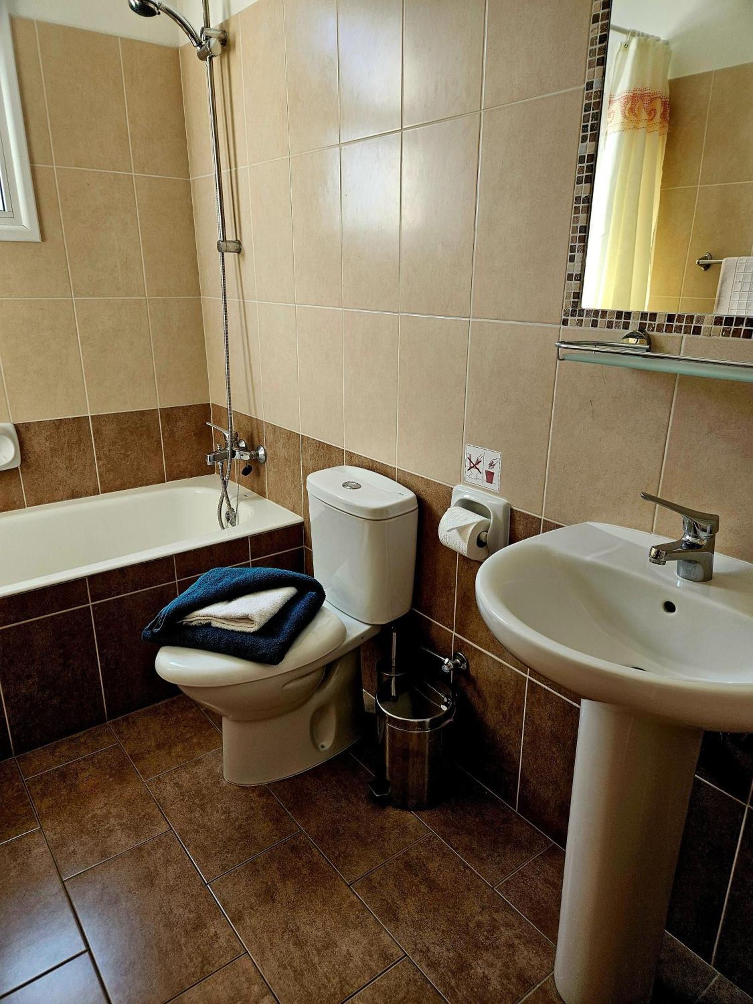 Apartamento The Brightstay Paphos, 2 Bed Apt, Riviera, Universal Paphos