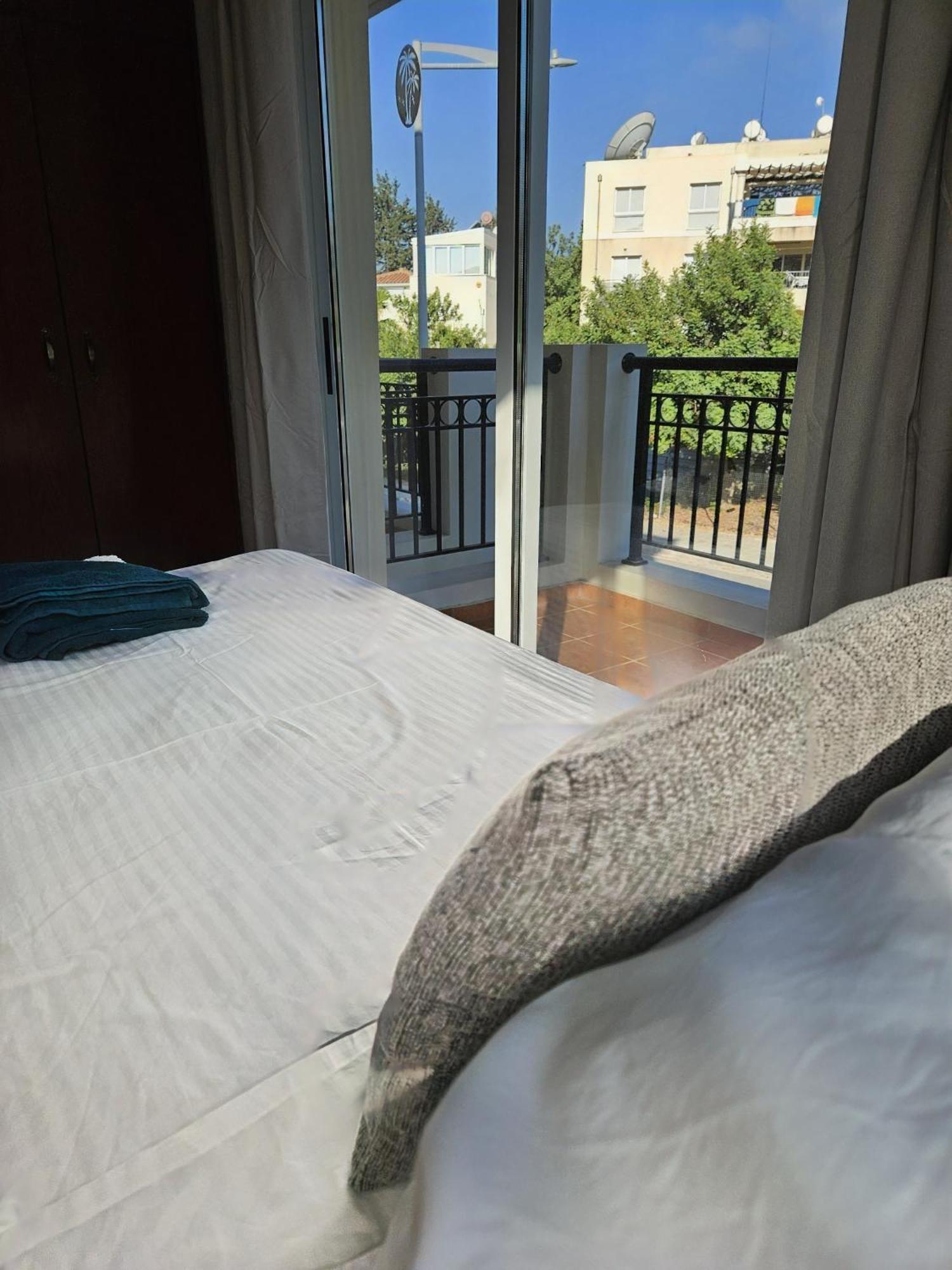 The Brightstay Paphos, 2 Bed Apt, Riviera, Universal Apartamento *