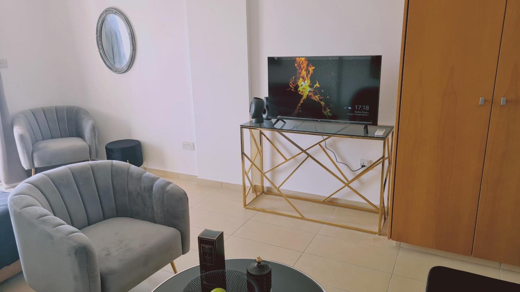 Apartment Beyond *