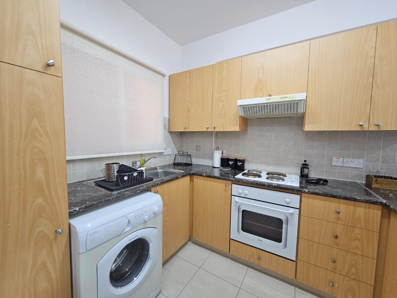 Apartment Cosea Living Elegant 2 Bedroom Ground Floor At Sirena Olympia 32 *
