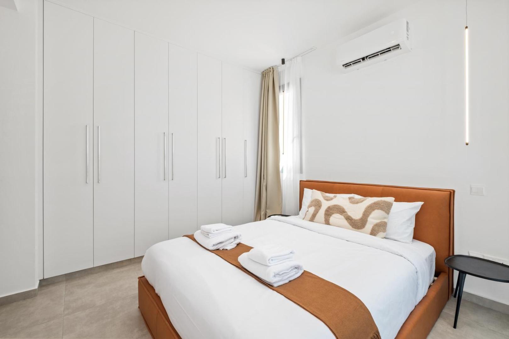 Universal Residences E Iii *