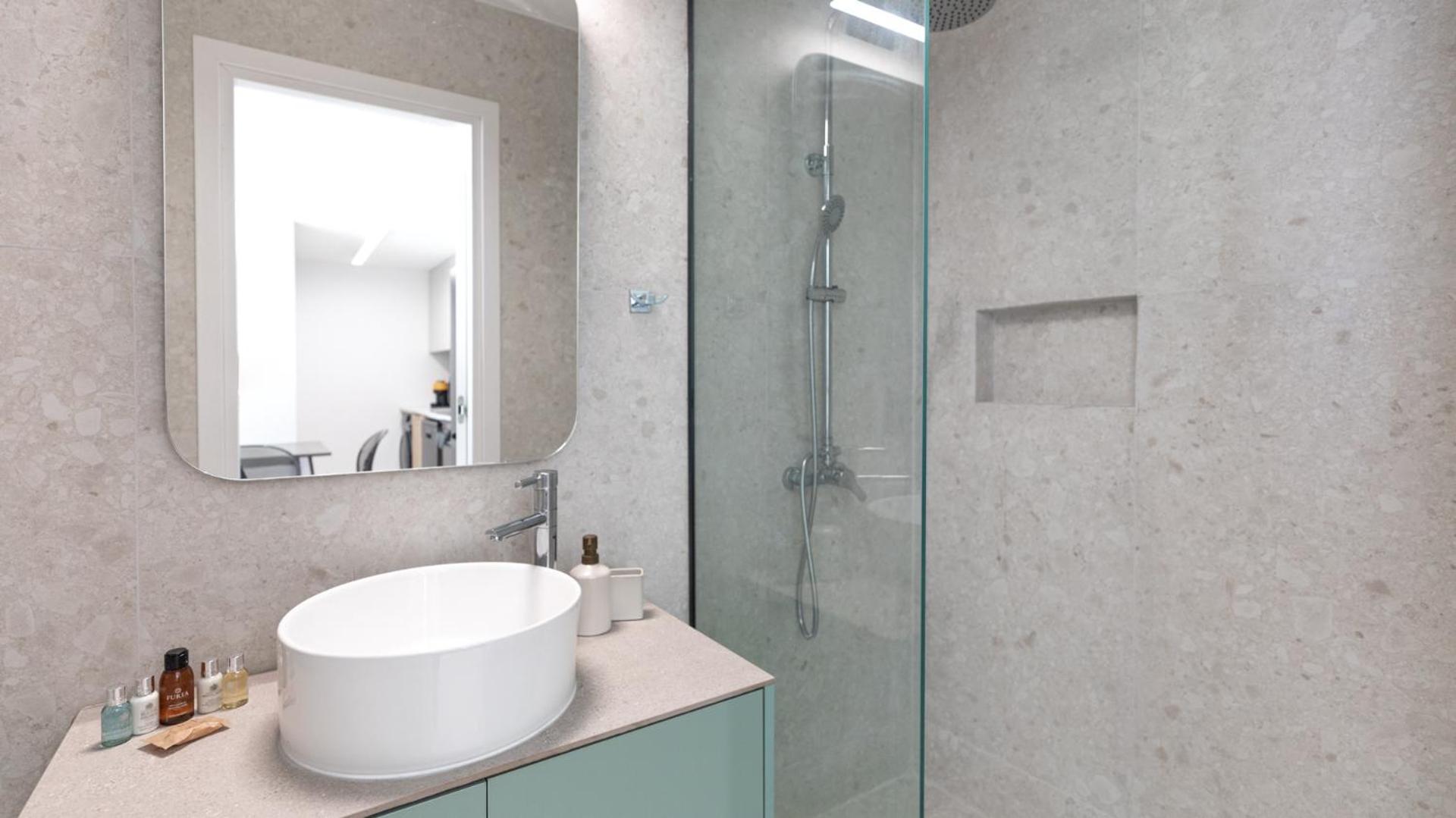 Nilea Court Iv Studio Apartment